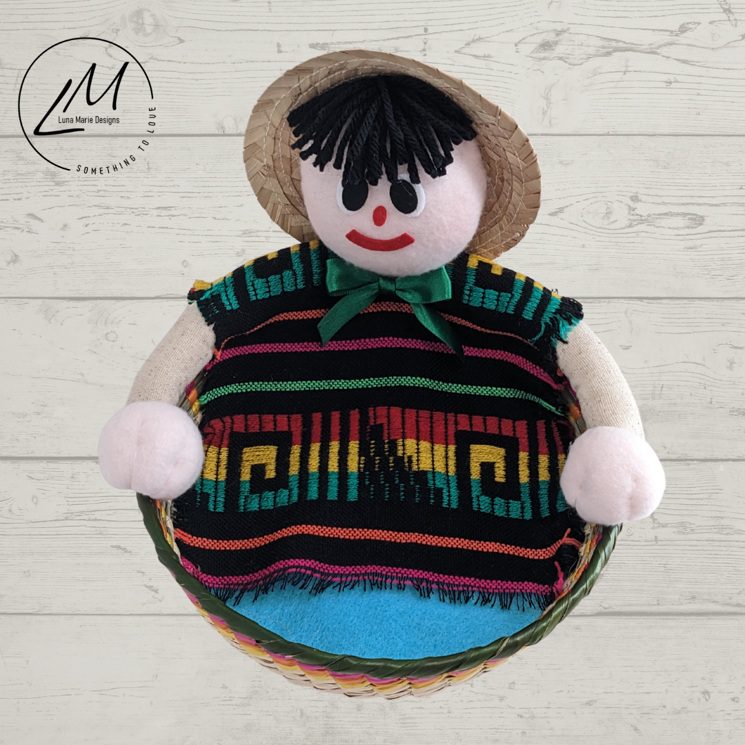 http://lunamariedesigns.com/cdn/shop/files/Small-Tortilla-Warmer-Lalo-0013-FrontA.png?v=1686291103