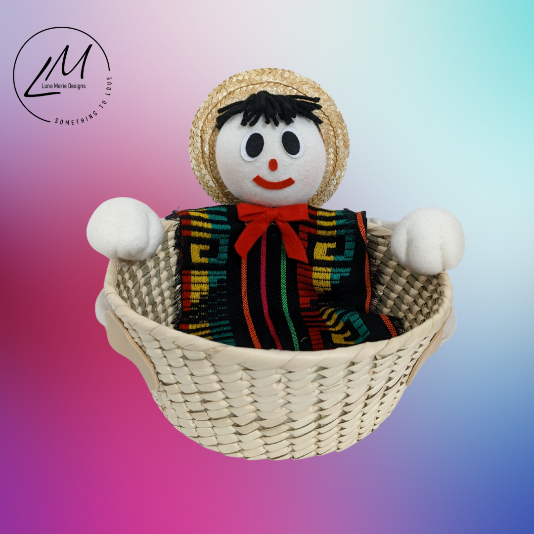 http://lunamariedesigns.com/cdn/shop/products/Large-Tortilla-Warmer-Lalo-0004-FrontA.png?v=1680407851